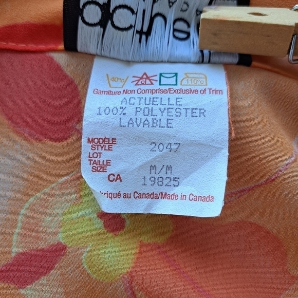 Vintage Actuelle Canada suit floral print set blouse & short 2 pieces Si… - Picture 12 of 15